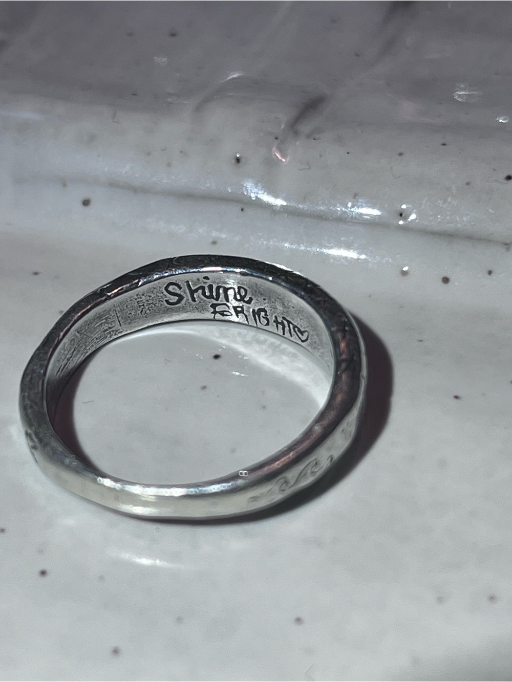 Jes MaHarry engraved silver band. Horse. Dog. Moon. Signed Jes. - Picture 3 of 9